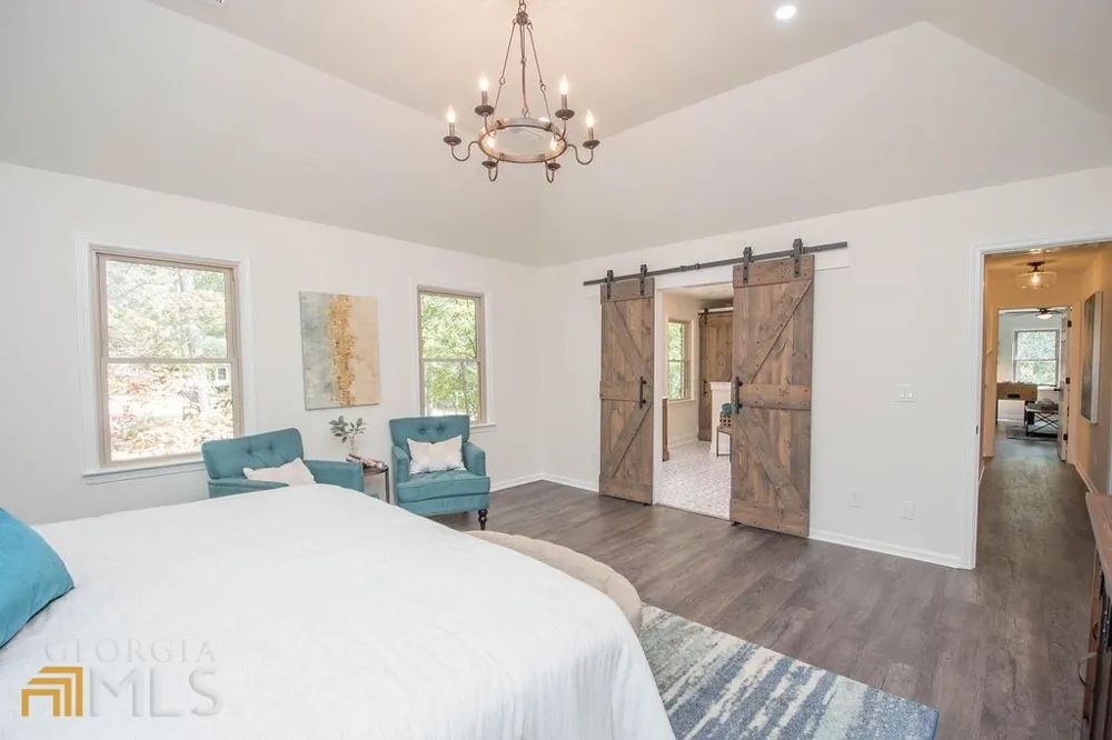 185 Chimney Springs Tyrone, GA 30290