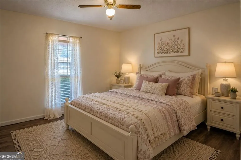 133 English ST E Douglas, GA 31535
