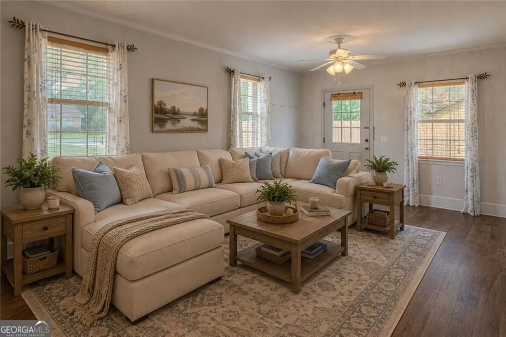 133 English ST E Douglas, GA 31535