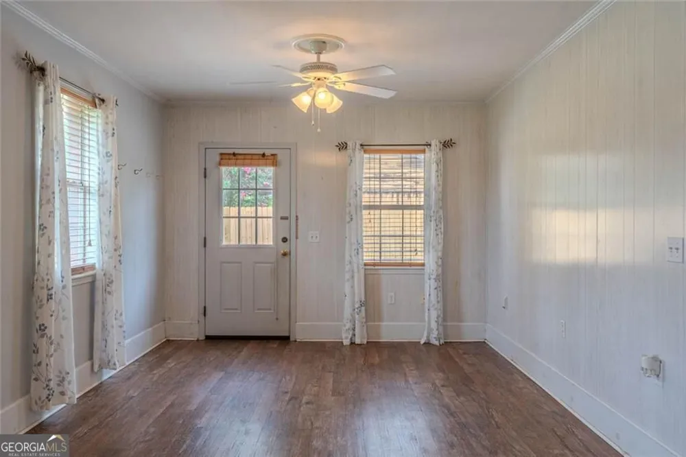 133 English ST E Douglas, GA 31535