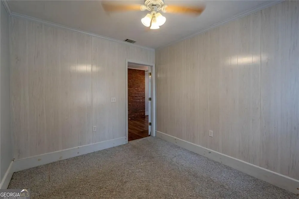 133 English ST E Douglas, GA 31535