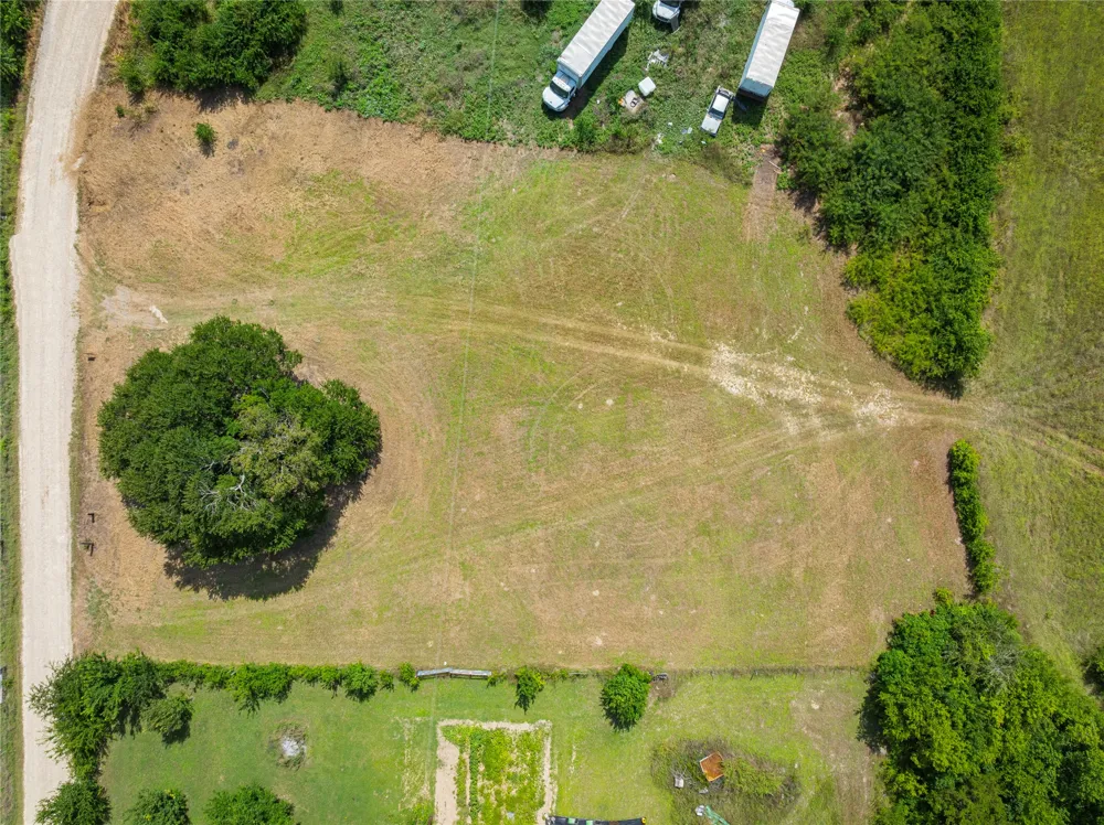 3 County Road 995 McKinney, TX 75069