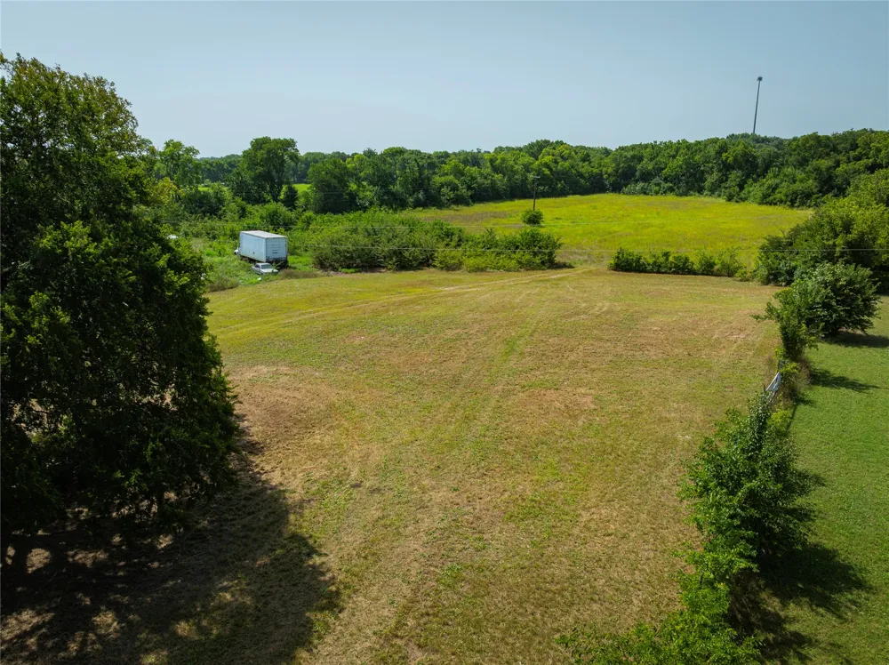 3 County Road 995 McKinney, TX 75069