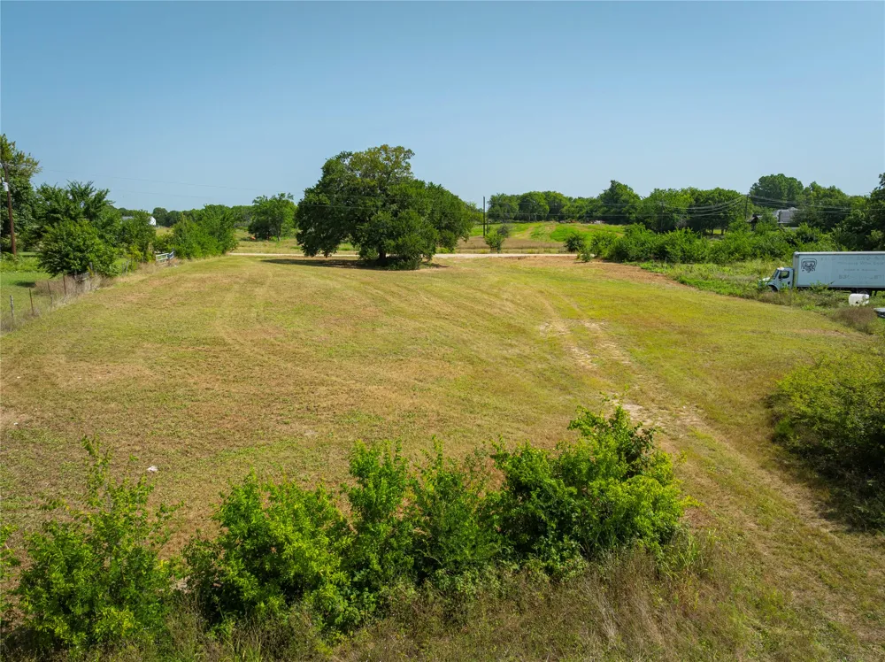 3 County Road 995 McKinney, TX 75069