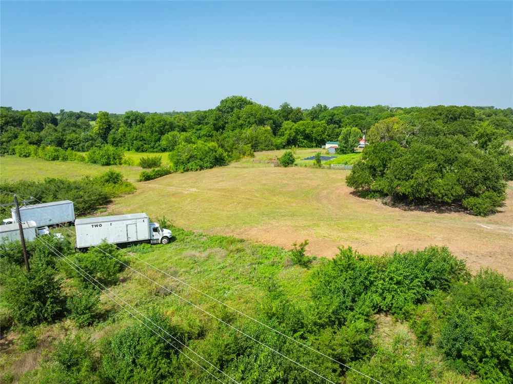 3 County Road 995 McKinney, TX 75069