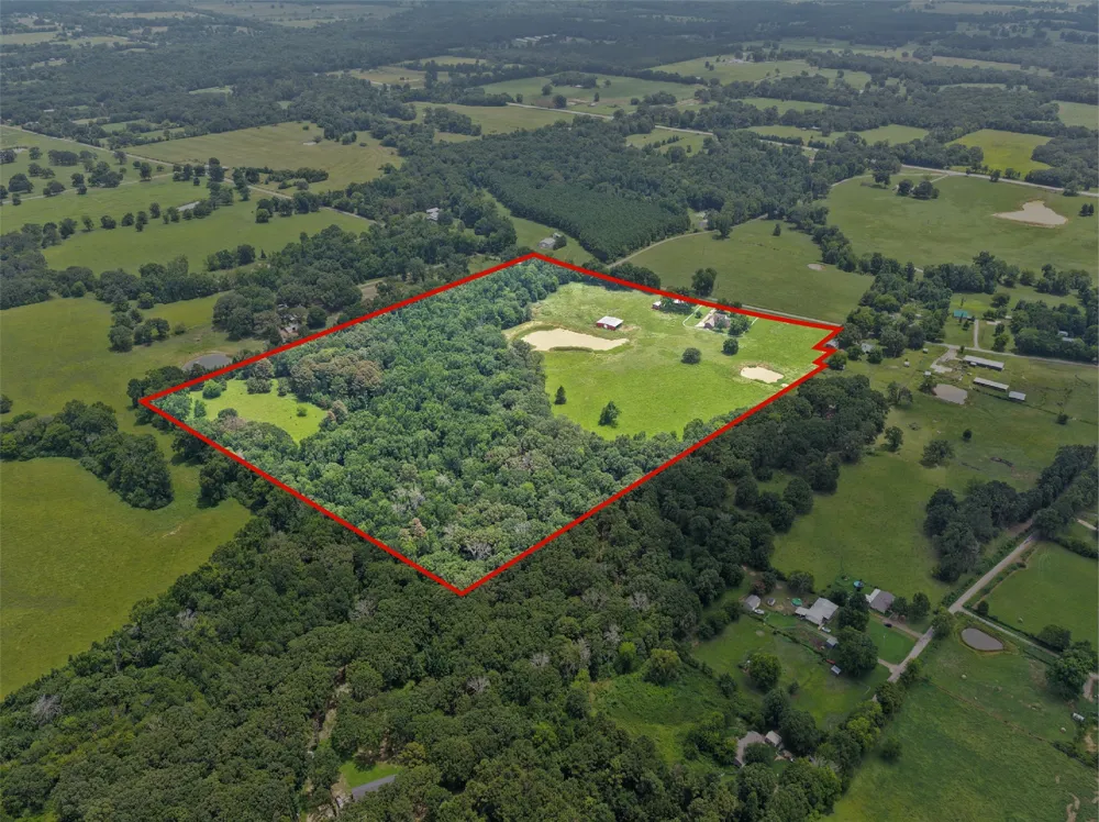 2199 County Rd 3150 Cookville, TX 75558