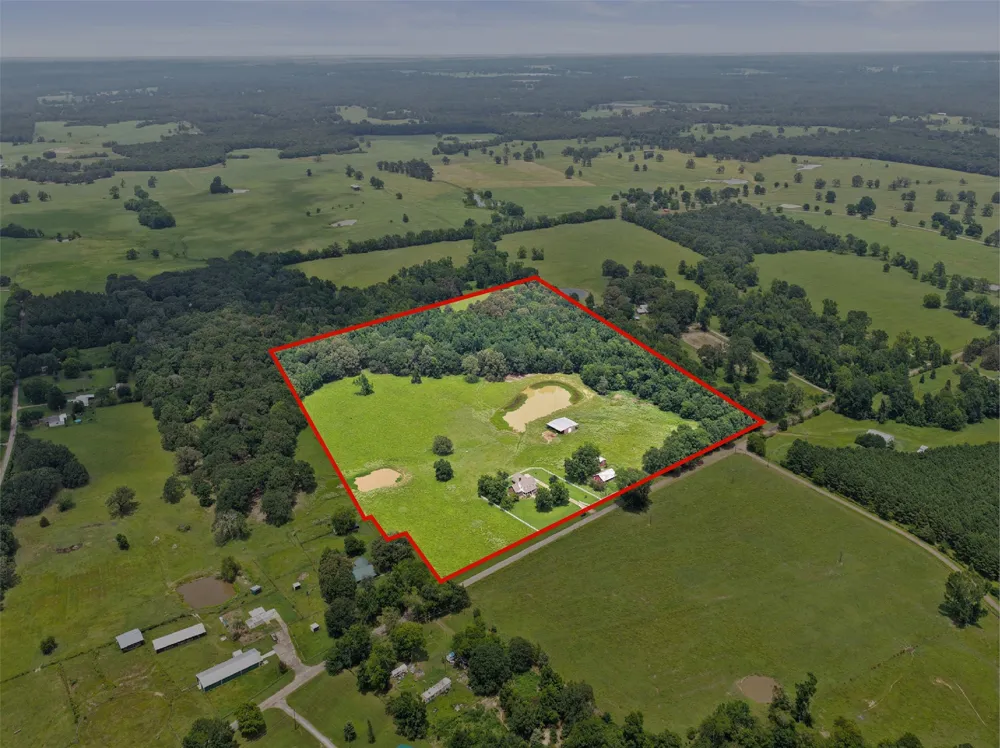 2199 County Rd 3150 Cookville, TX 75558
