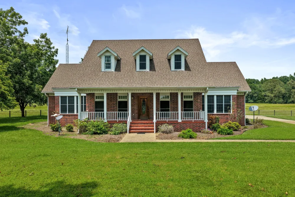 2199 County Rd 3150 Cookville, TX 75558
