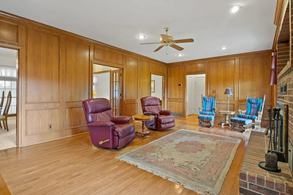 2199 County Rd 3150 Cookville, TX 75558