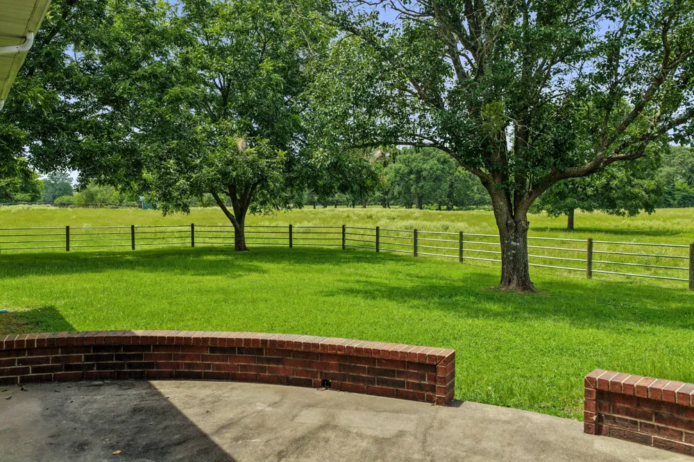 2199 County Rd 3150 Cookville, TX 75558