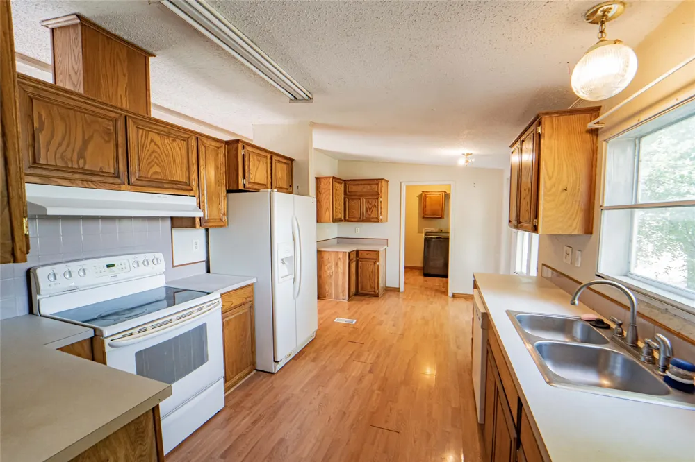 2517 County Road 215 Breckenridge, TX 76424
