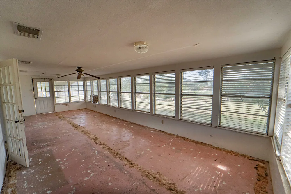 2517 County Road 215 Breckenridge, TX 76424