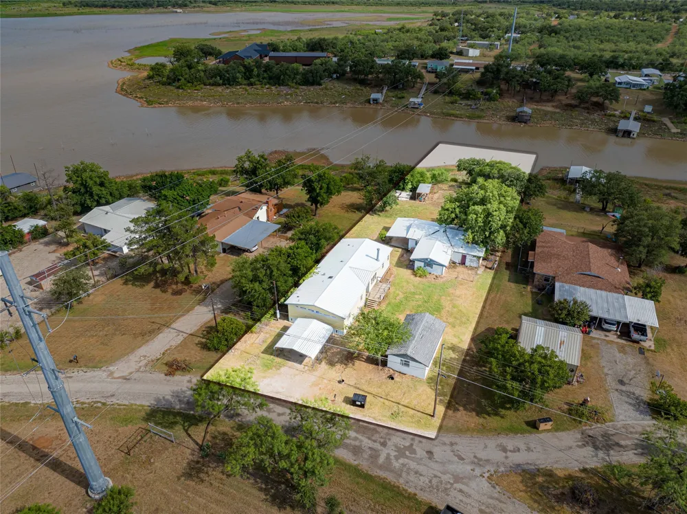 2517 County Road 215 Breckenridge, TX 76424