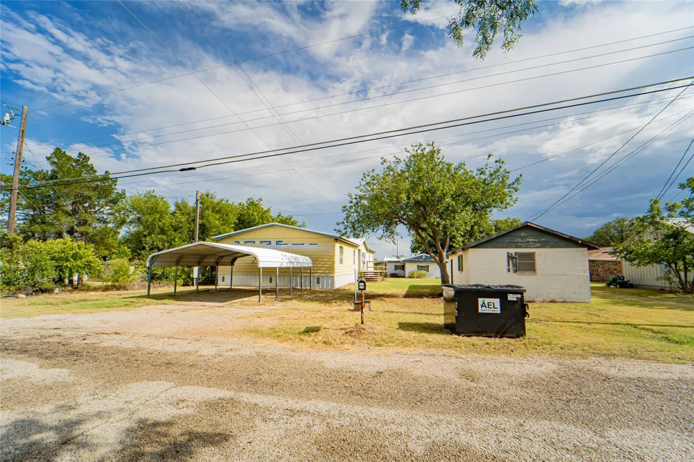 2517 County Road 215 Breckenridge, TX 76424