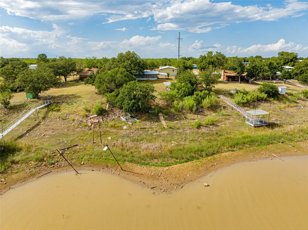 2517 County Road 215 Breckenridge, TX 76424