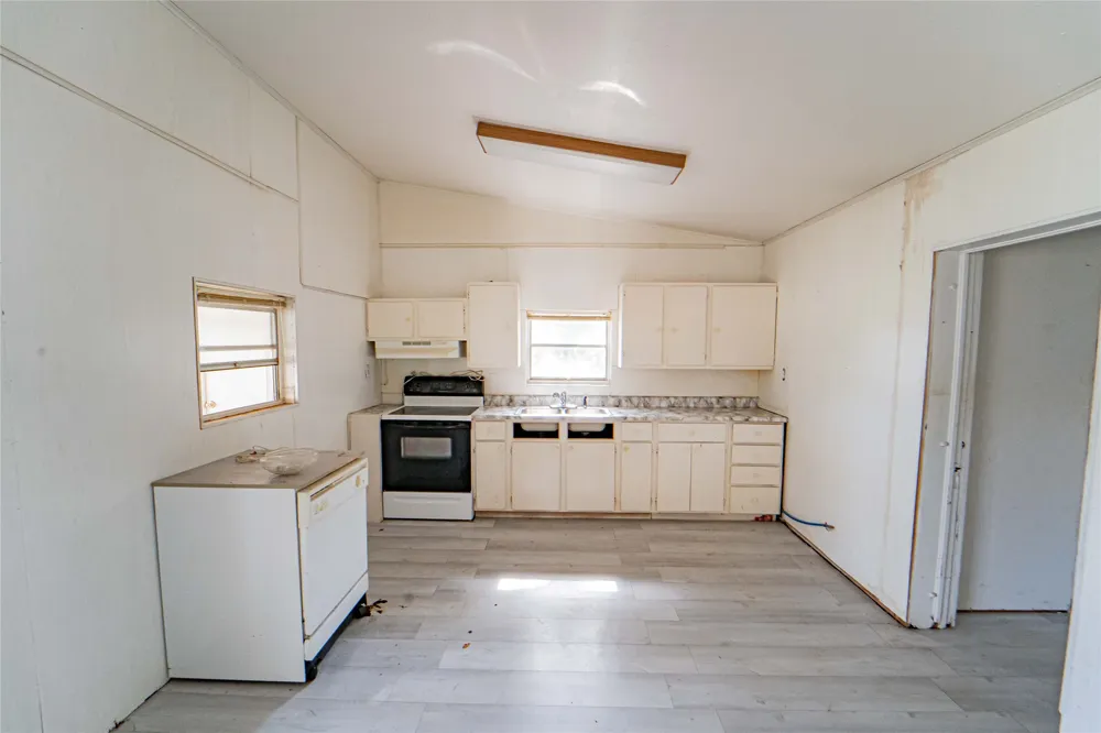 2517 County Road 215 Breckenridge, TX 76424