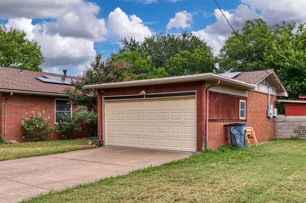 1202 NW 4th Avenue Mineral Wells, TX 76067