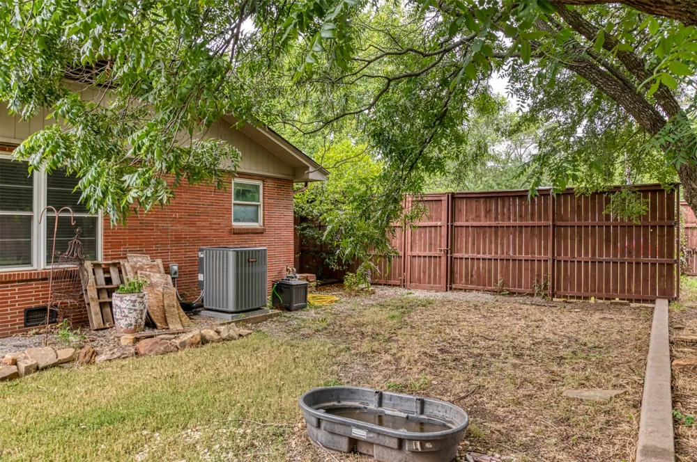 1202 NW 4th Avenue Mineral Wells, TX 76067