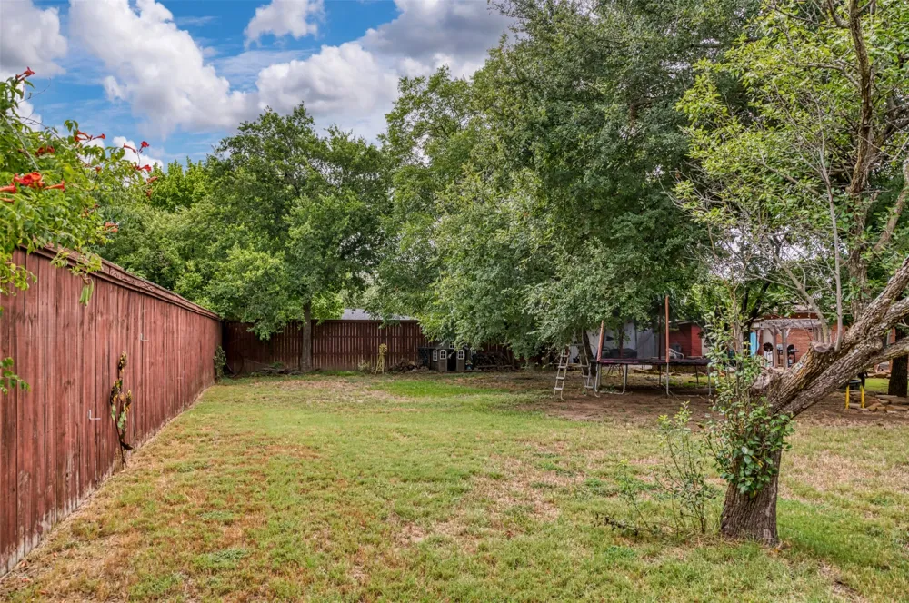 1202 NW 4th Avenue Mineral Wells, TX 76067