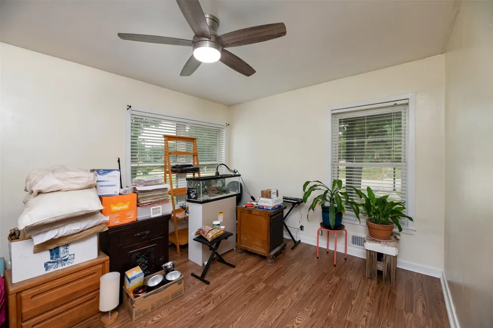 1202 NW 4th Avenue Mineral Wells, TX 76067