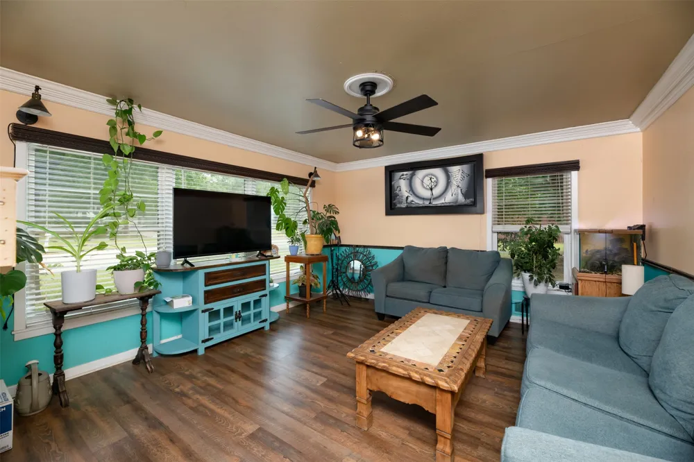 1202 NW 4th Avenue Mineral Wells, TX 76067