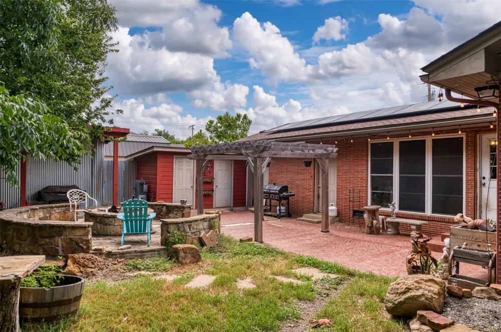1202 NW 4th Avenue Mineral Wells, TX 76067