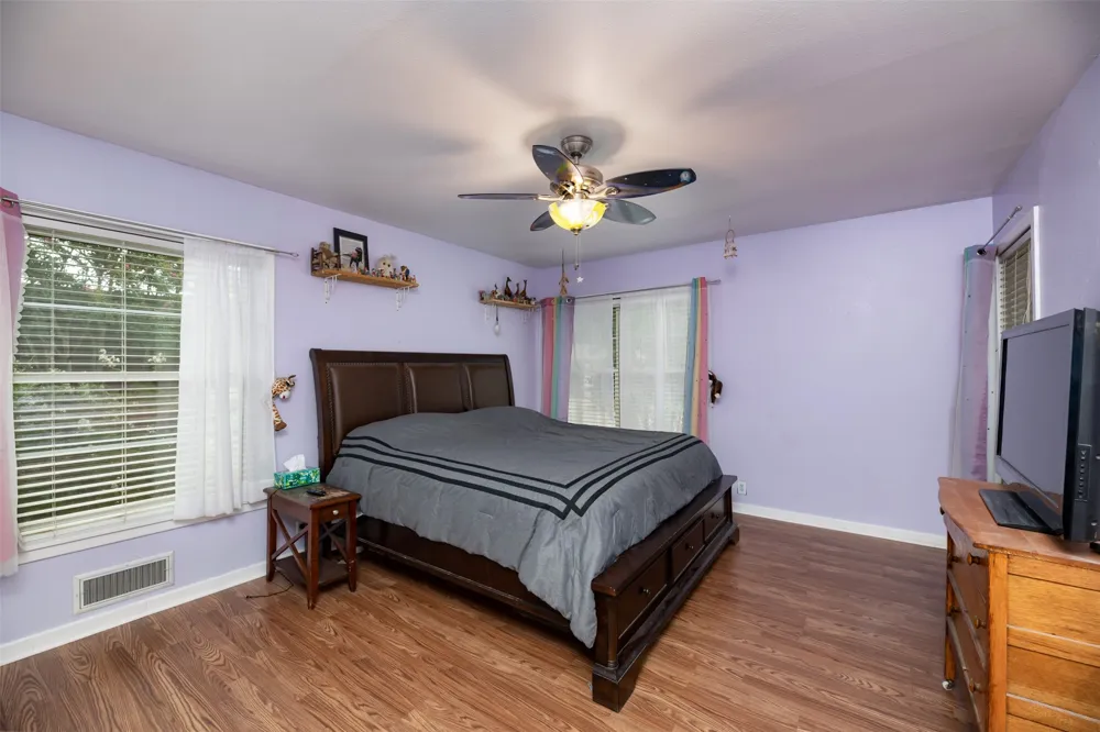 1202 NW 4th Avenue Mineral Wells, TX 76067