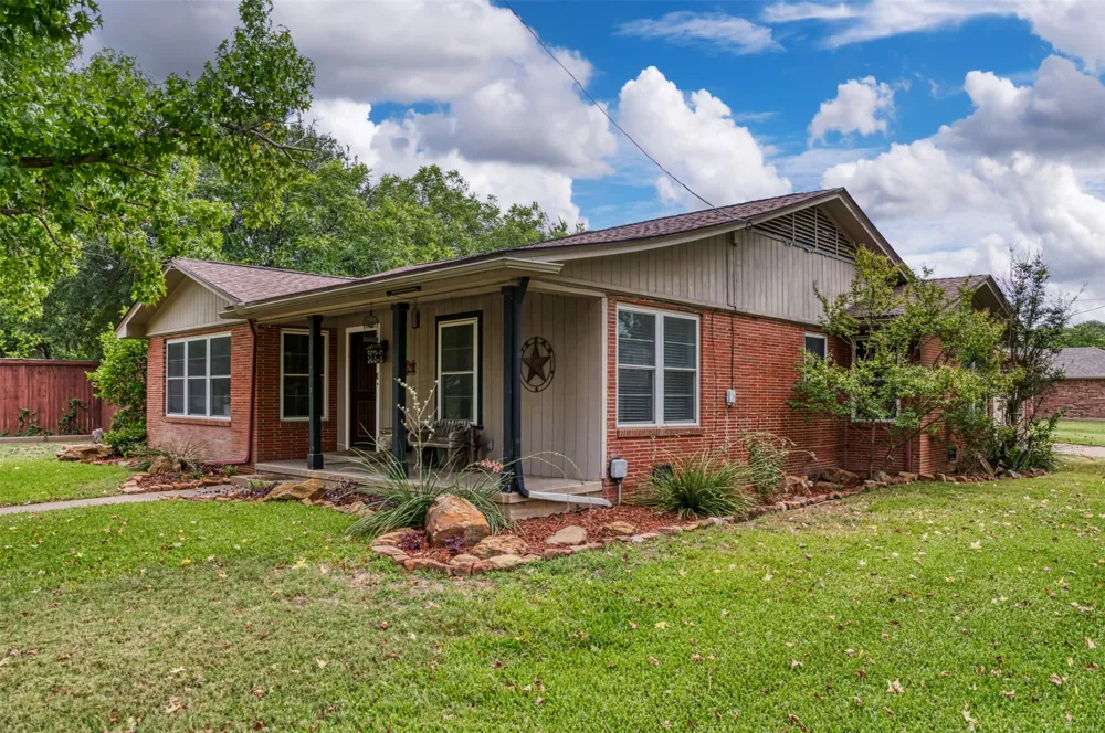 1202 NW 4th Avenue Mineral Wells, TX 76067
