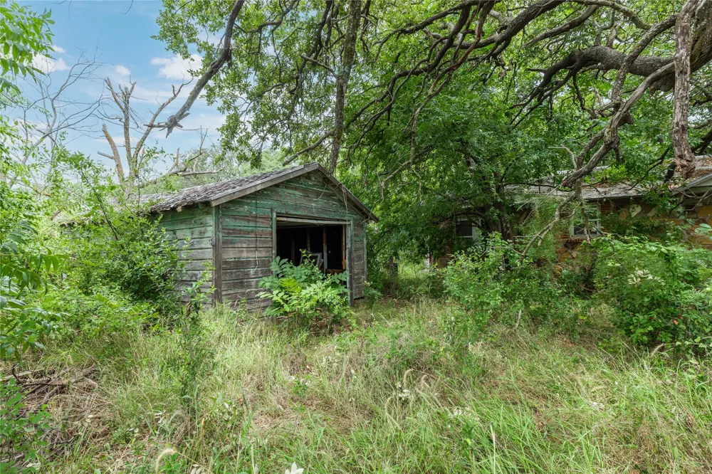 6000 Fm 586 S Bangs, TX 76823