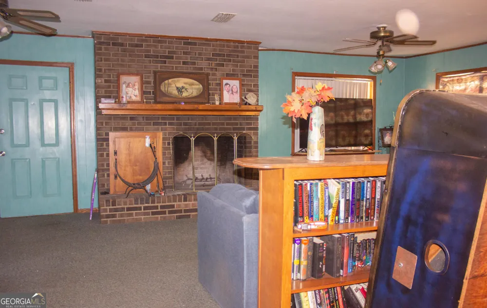 695 Jasmine DR Douglas, GA 31535