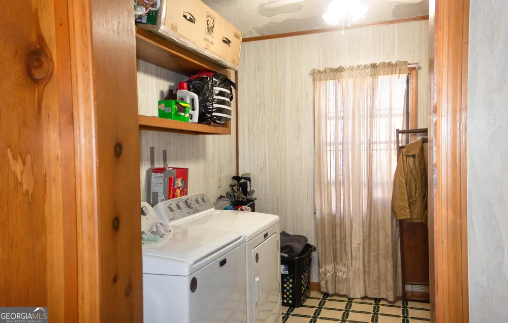 695 Jasmine DR Douglas, GA 31535