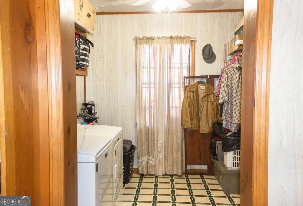 695 Jasmine DR Douglas, GA 31535
