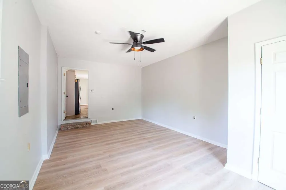 102 Lindsey CT NE Calhoun, GA 30701