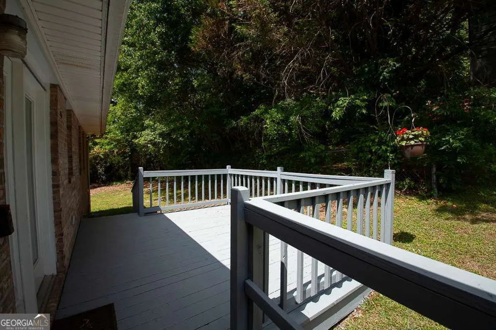 102 Lindsey CT NE Calhoun, GA 30701
