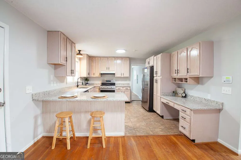 102 Lindsey CT NE Calhoun, GA 30701