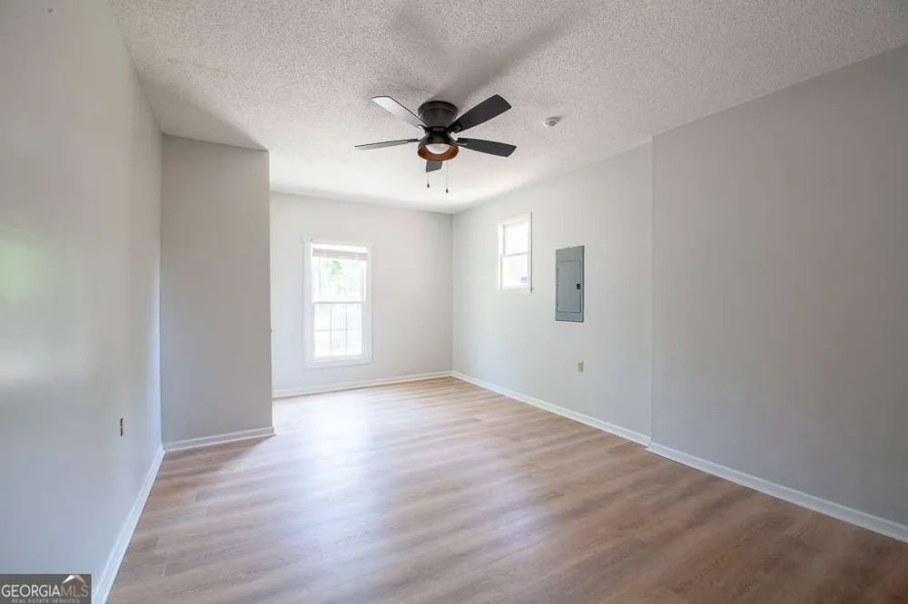 102 Lindsey CT NE Calhoun, GA 30701