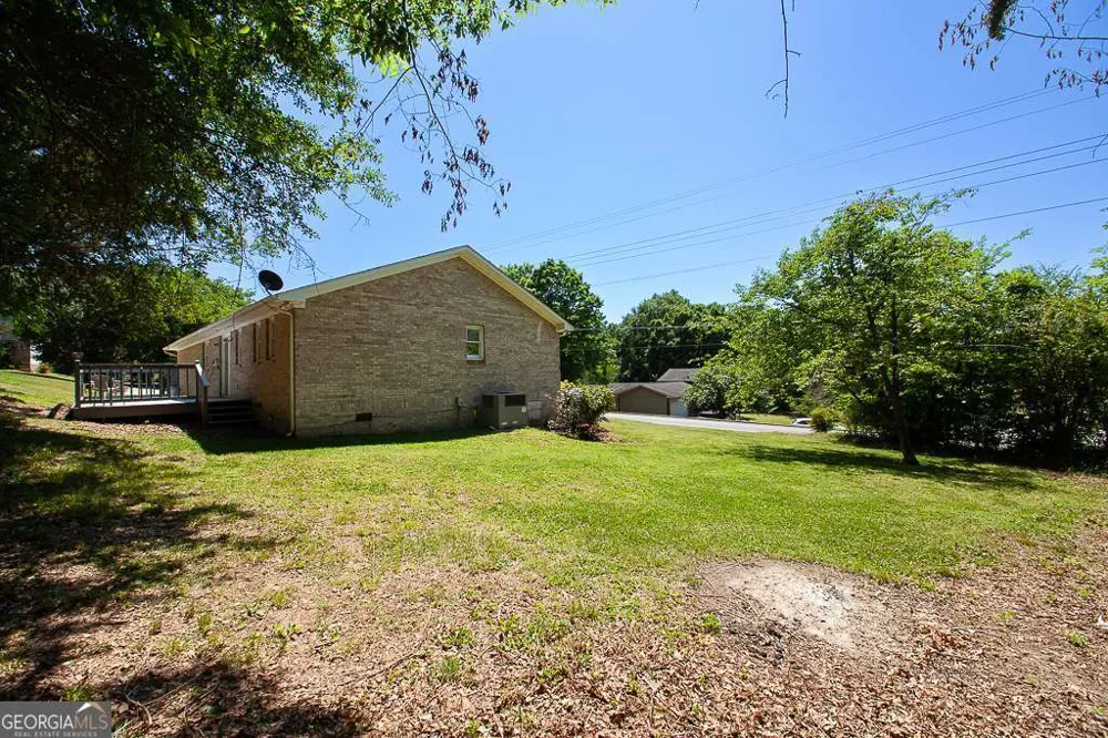 102 Lindsey CT NE Calhoun, GA 30701