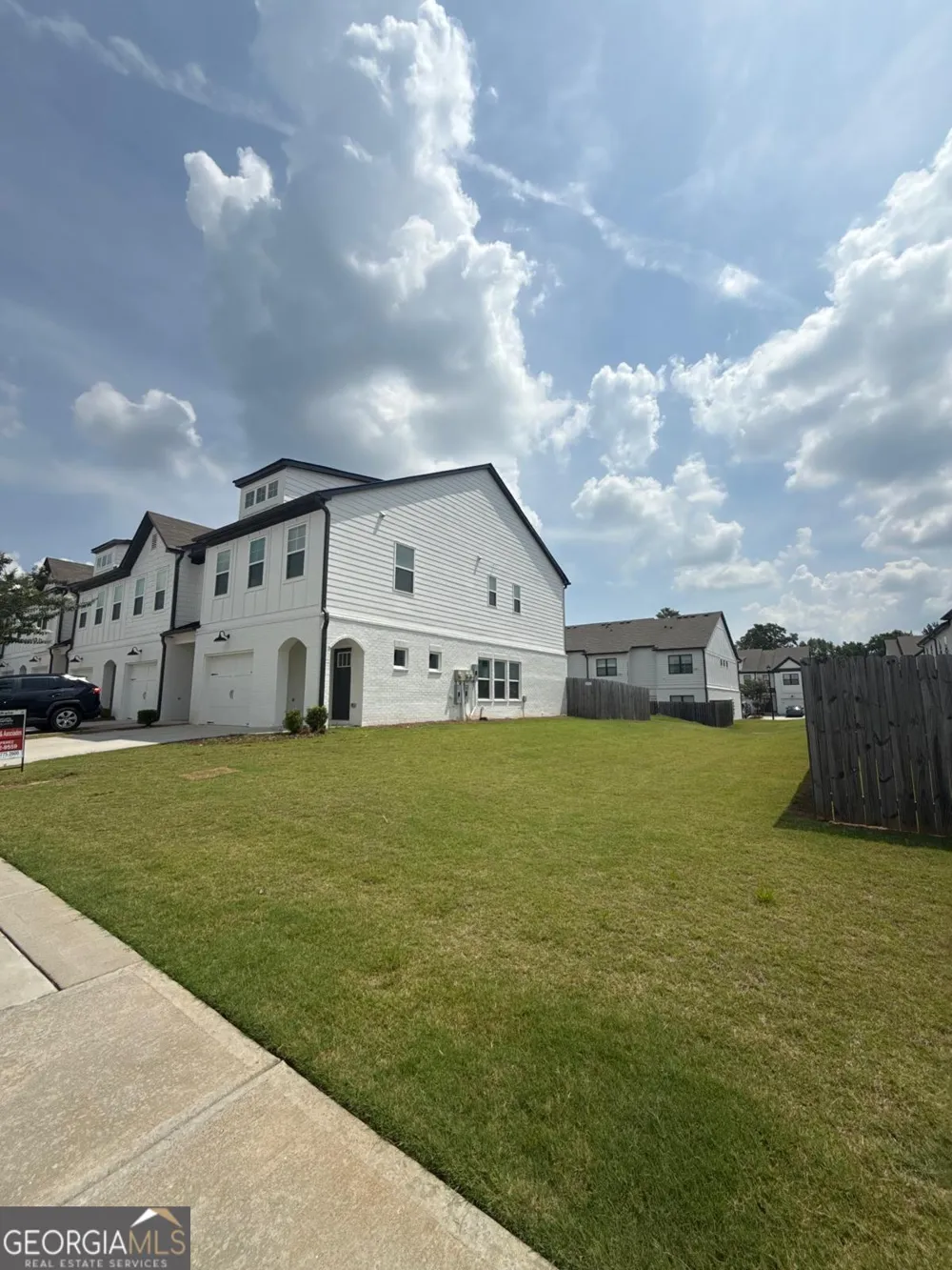 162 Auburn Run LN Auburn, GA 30011