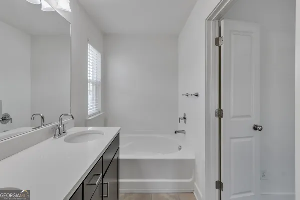 162 Auburn Run LN Auburn, GA 30011