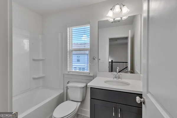 162 Auburn Run LN Auburn, GA 30011
