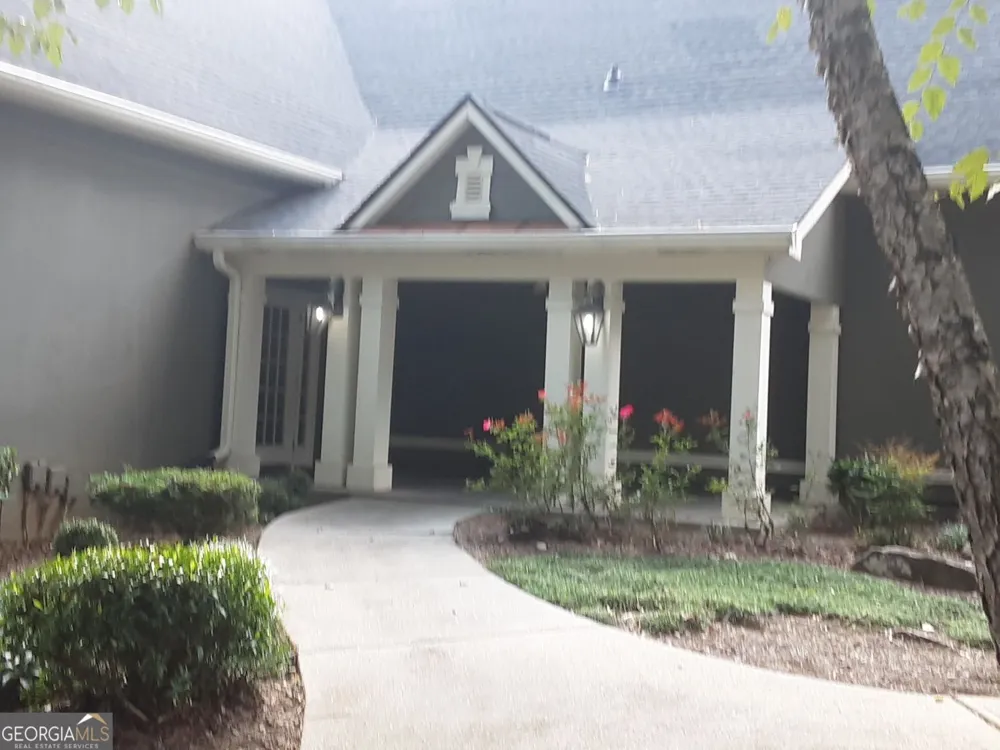 6900 Roswell RD Sandy Springs, GA 30328