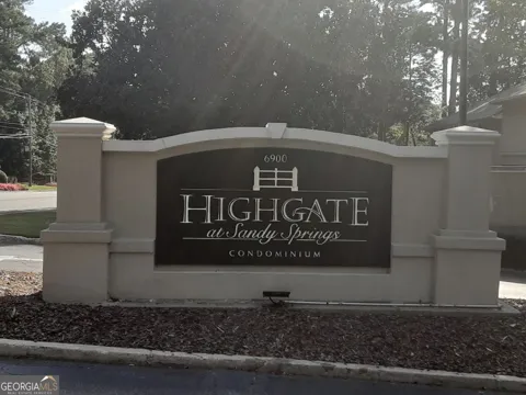 6900 Roswell RD