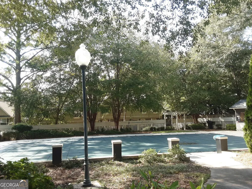 6900 Roswell RD Sandy Springs, GA 30328