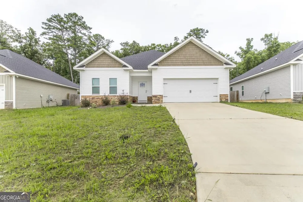 105 Garrett LN Bonaire, GA 31005