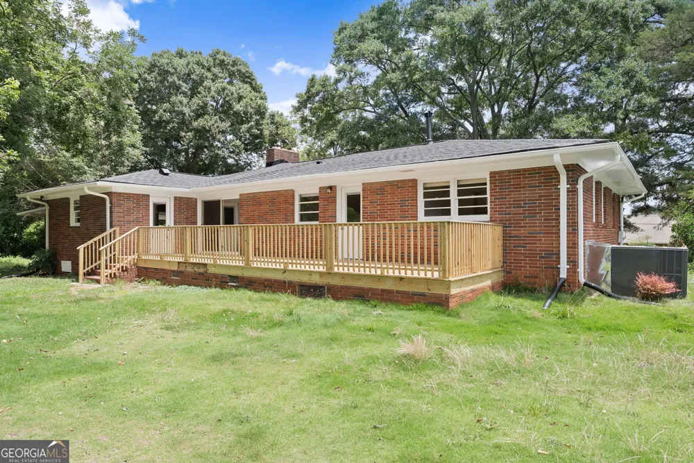131 Dawkins RD Royston, GA 30662