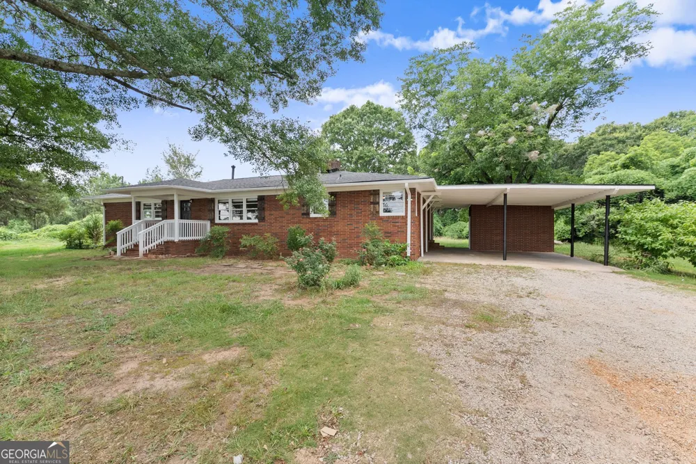 131 Dawkins RD Royston, GA 30662