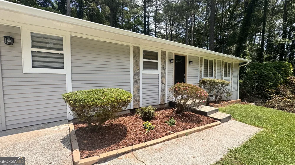 4091 Big Valley TRL Stone Mountain, GA 30083