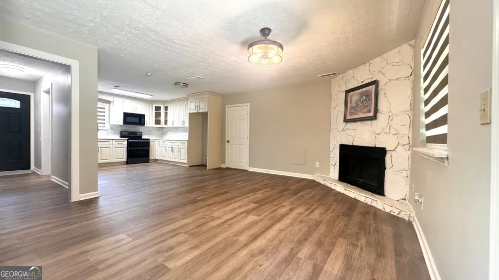 4091 Big Valley TRL Stone Mountain, GA 30083