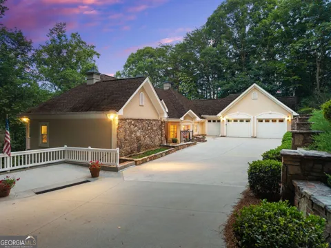 2200 Orchard DR