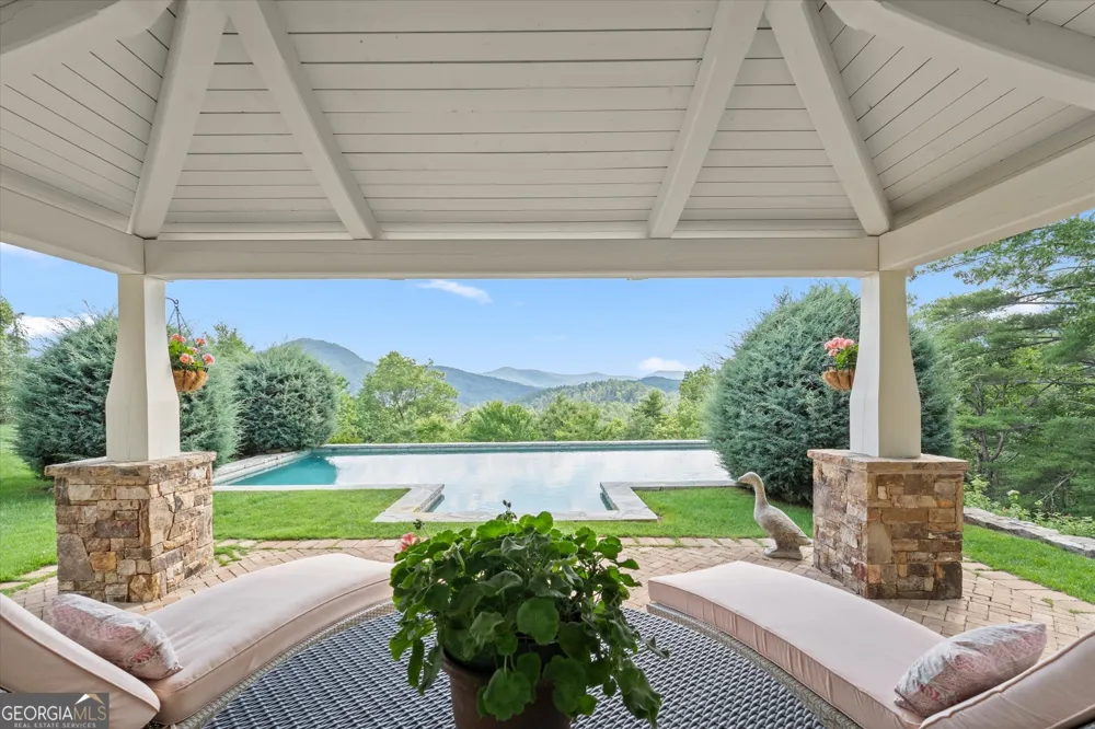 295 Goble Gap RD Clayton, GA 30525